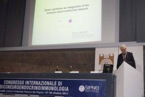 Hugo Besedovsky, professore di immunofisiologia, Marburgo, Germania, presidente della International Society of Neuroimmunomodulation a cui la SIPNEI è affiliata